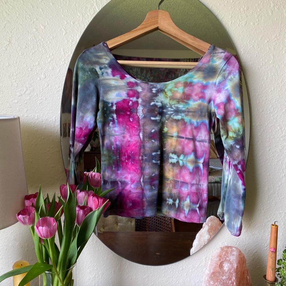 Handmade tie dye crop long sleeve tee size small